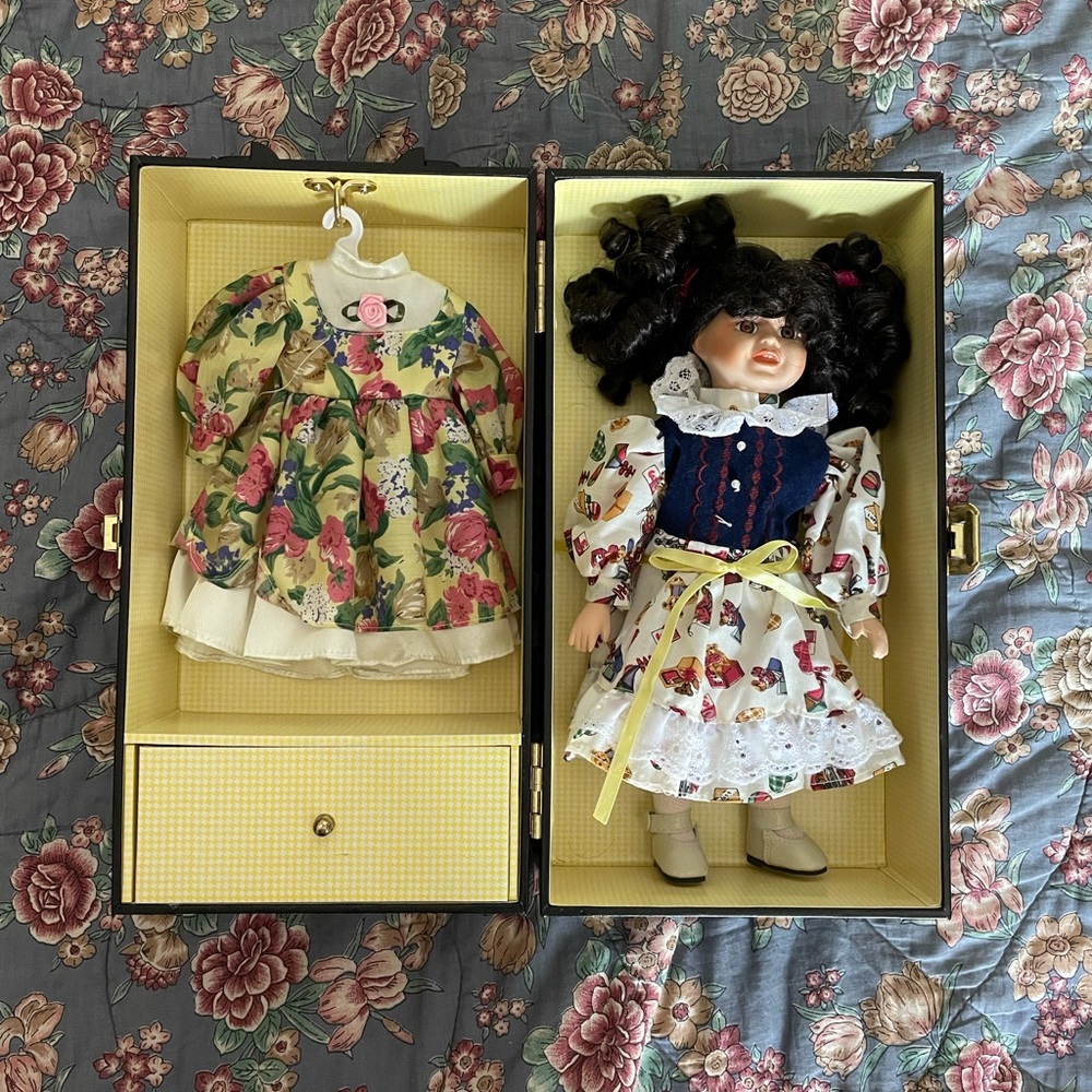 VINTAGE DOLL Last Impression